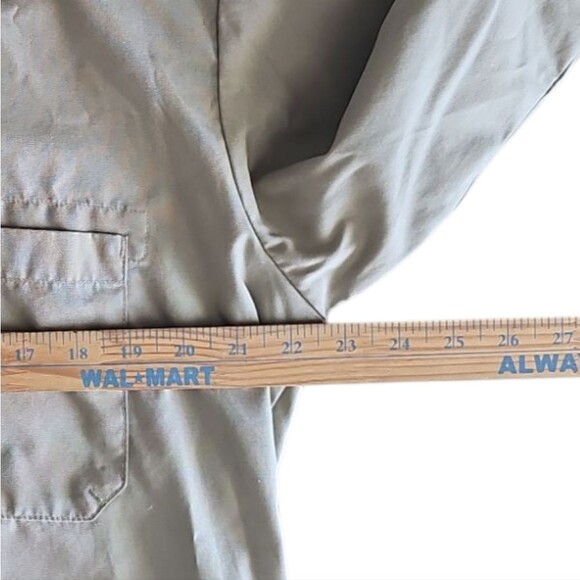 Dickies Long Sleeve Work Shirt Men’s L Khaki Button Front Durable Uniform - Picture 11 of 13